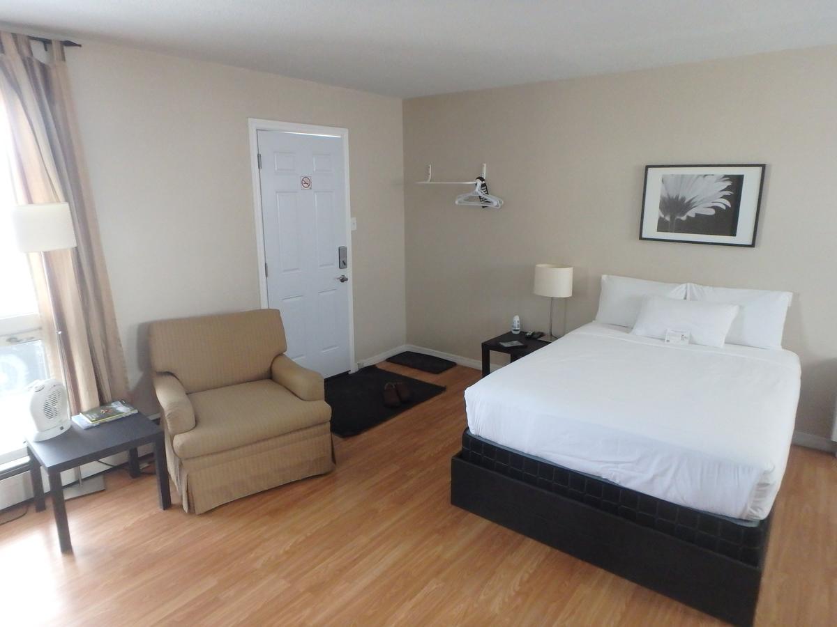New Liskeard Wheel Inn Motel מראה חיצוני תמונה