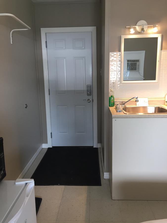 New Liskeard Wheel Inn Motel מראה חיצוני תמונה