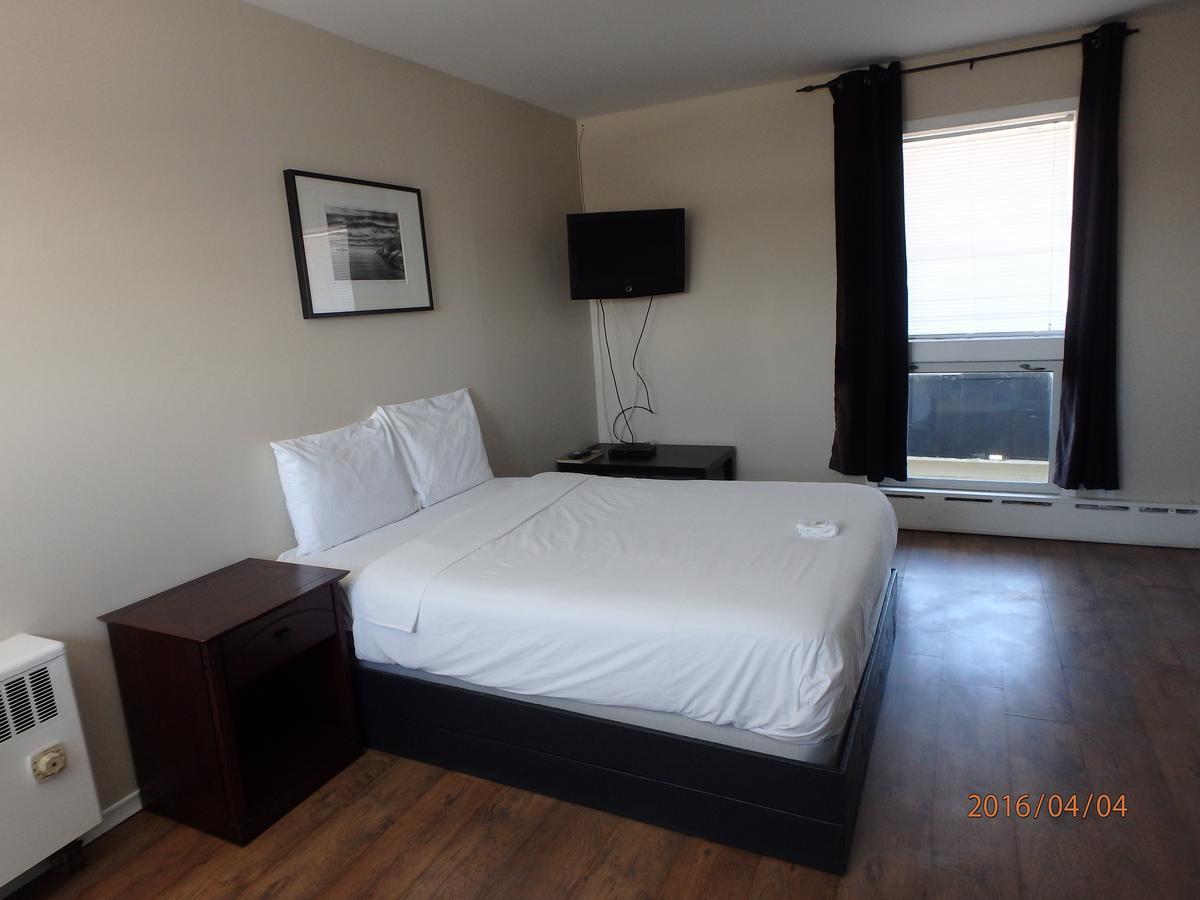 New Liskeard Wheel Inn Motel מראה חיצוני תמונה
