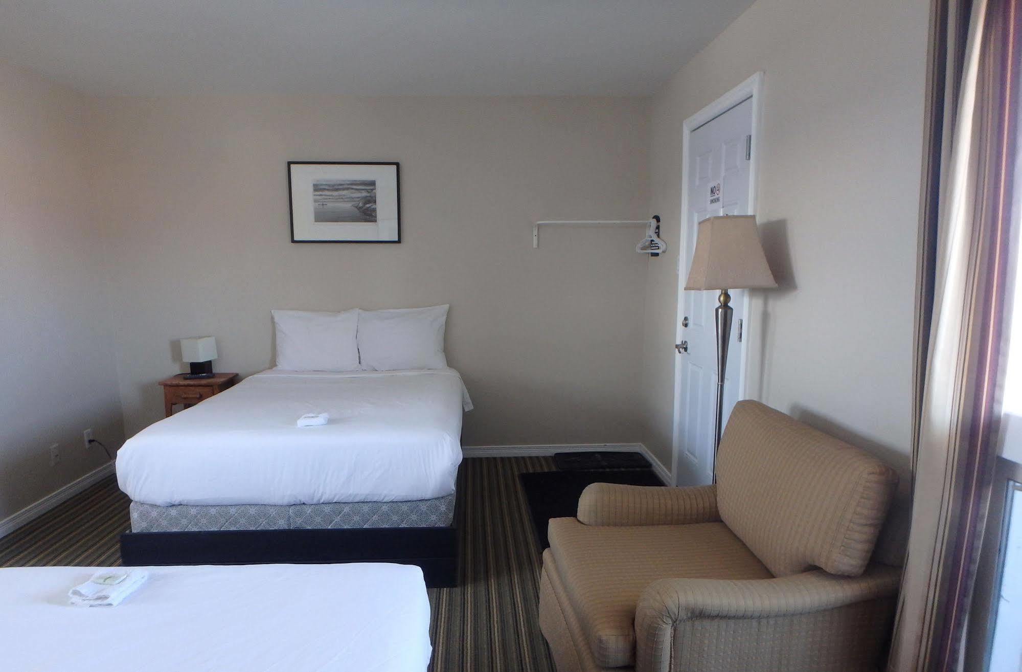 New Liskeard Wheel Inn Motel מראה חיצוני תמונה