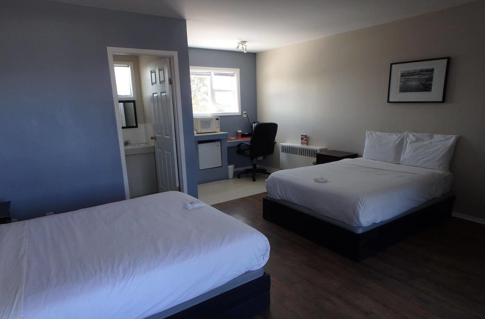 New Liskeard Wheel Inn Motel מראה חיצוני תמונה